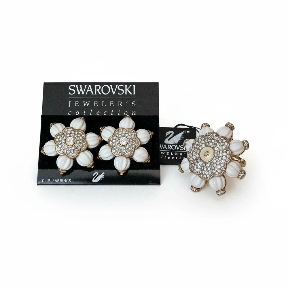 BIG FLOWER WHITE SWAROVSKI CRYSTAL GOLD CLIP SWAN MARK CLIP ON EARRINGS & BROOCH